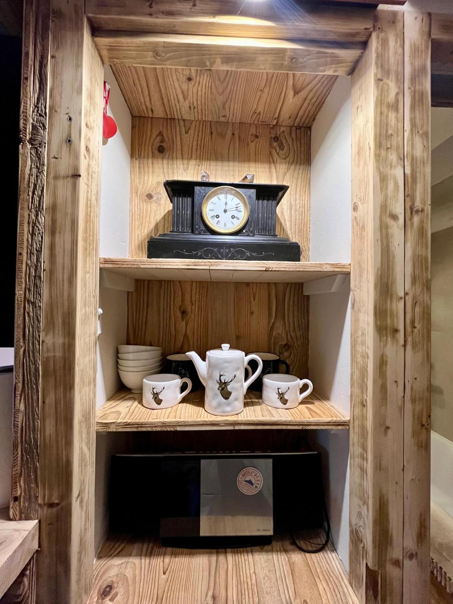 Appartement Ensoleille Aux Tines, Vue Massif Chamonix Luaran gambar
