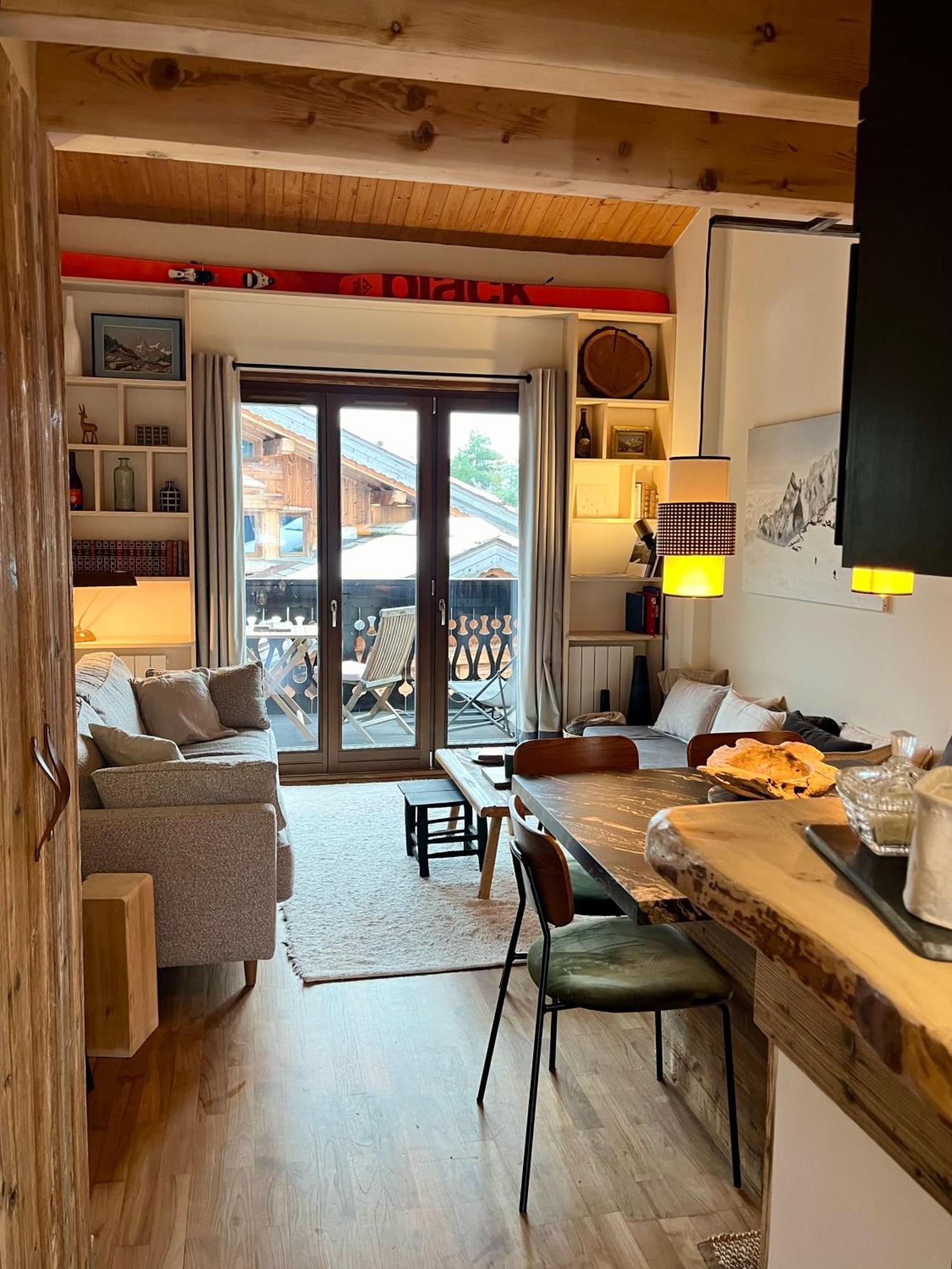 Appartement Ensoleille Aux Tines, Vue Massif Chamonix Luaran gambar